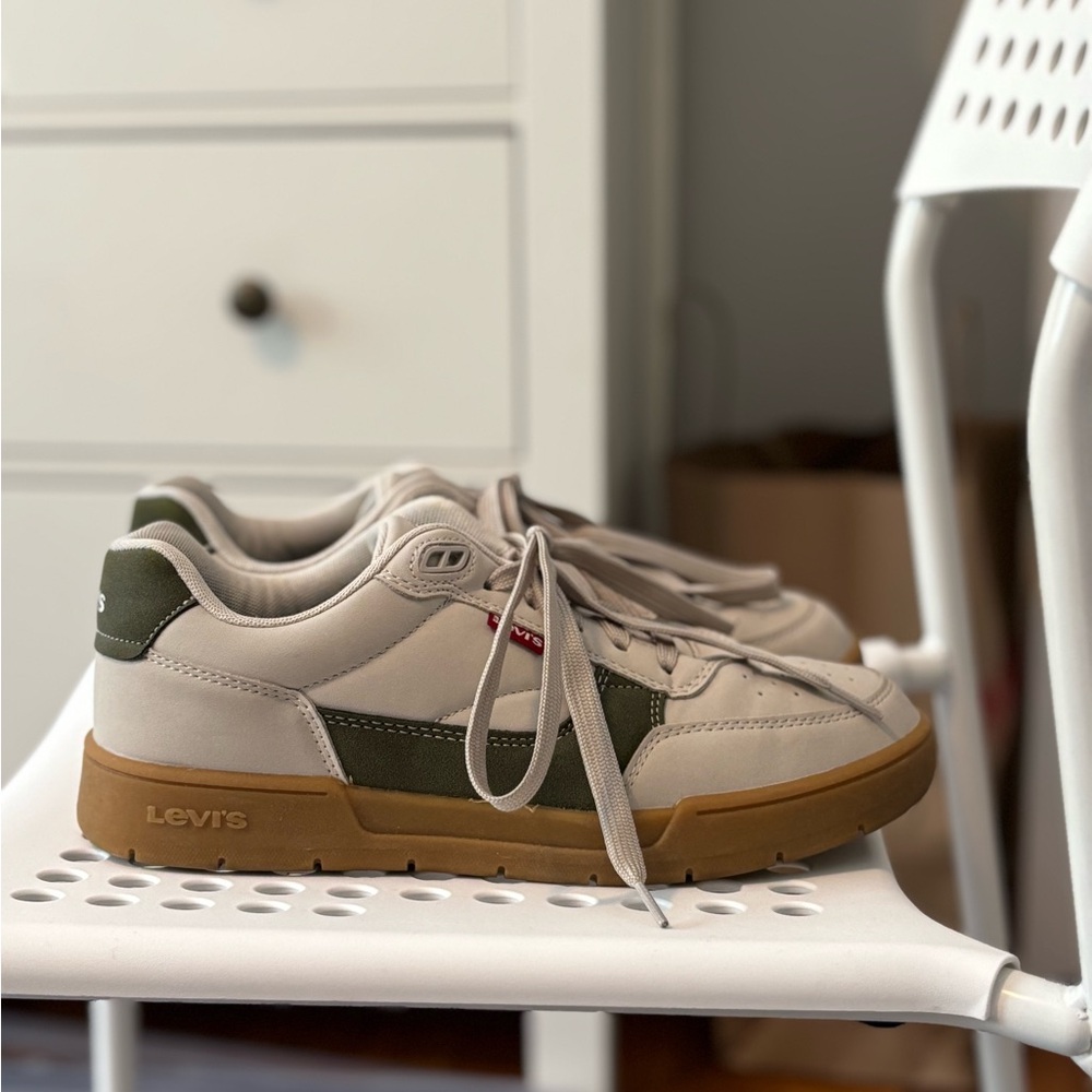 Levi's Men’s Tan and Olive Sneakers